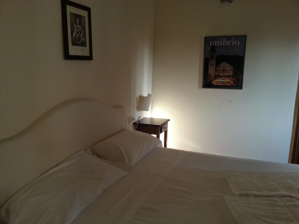 Locanda Spirito Divino Bevagna ห้อง รูปภาพ