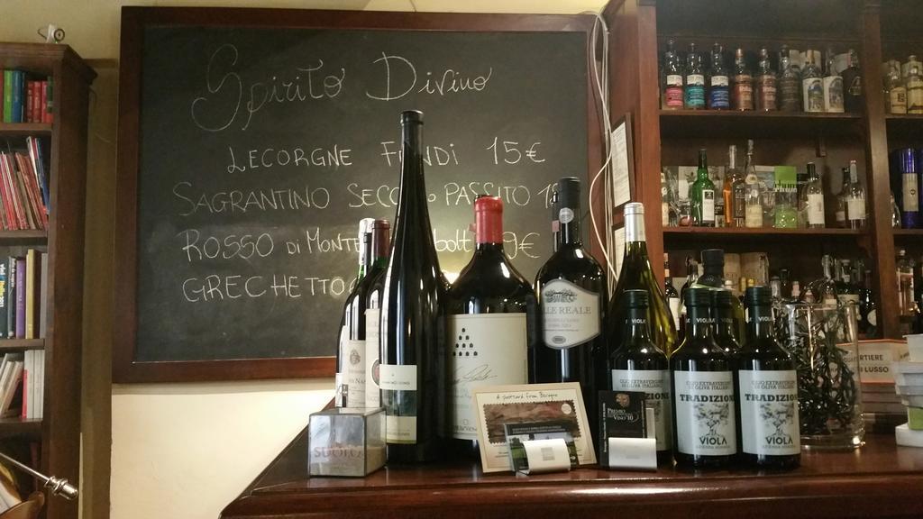 Locanda Spirito Divino Bevagna ภายนอก รูปภาพ
