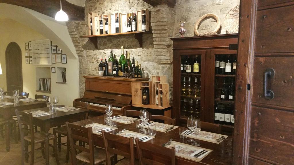 Locanda Spirito Divino Bevagna ภายนอก รูปภาพ